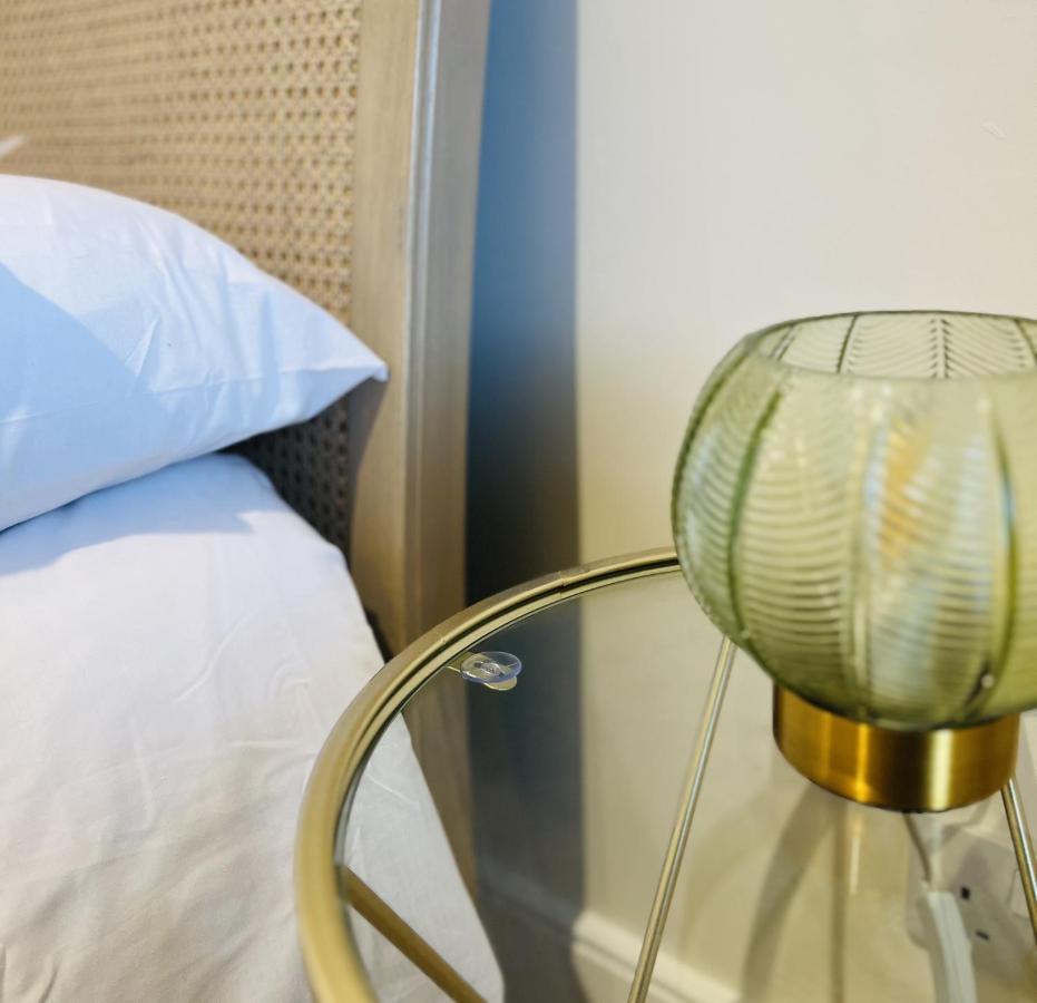 St Duthus Villa Guesthouse Tain Bagian luar foto